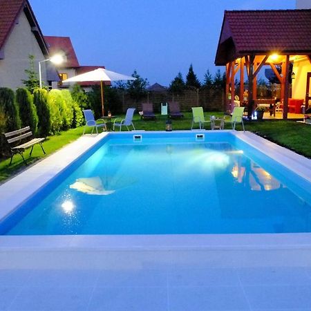 Riviera -Adults Only Villa Rewal Exterior photo