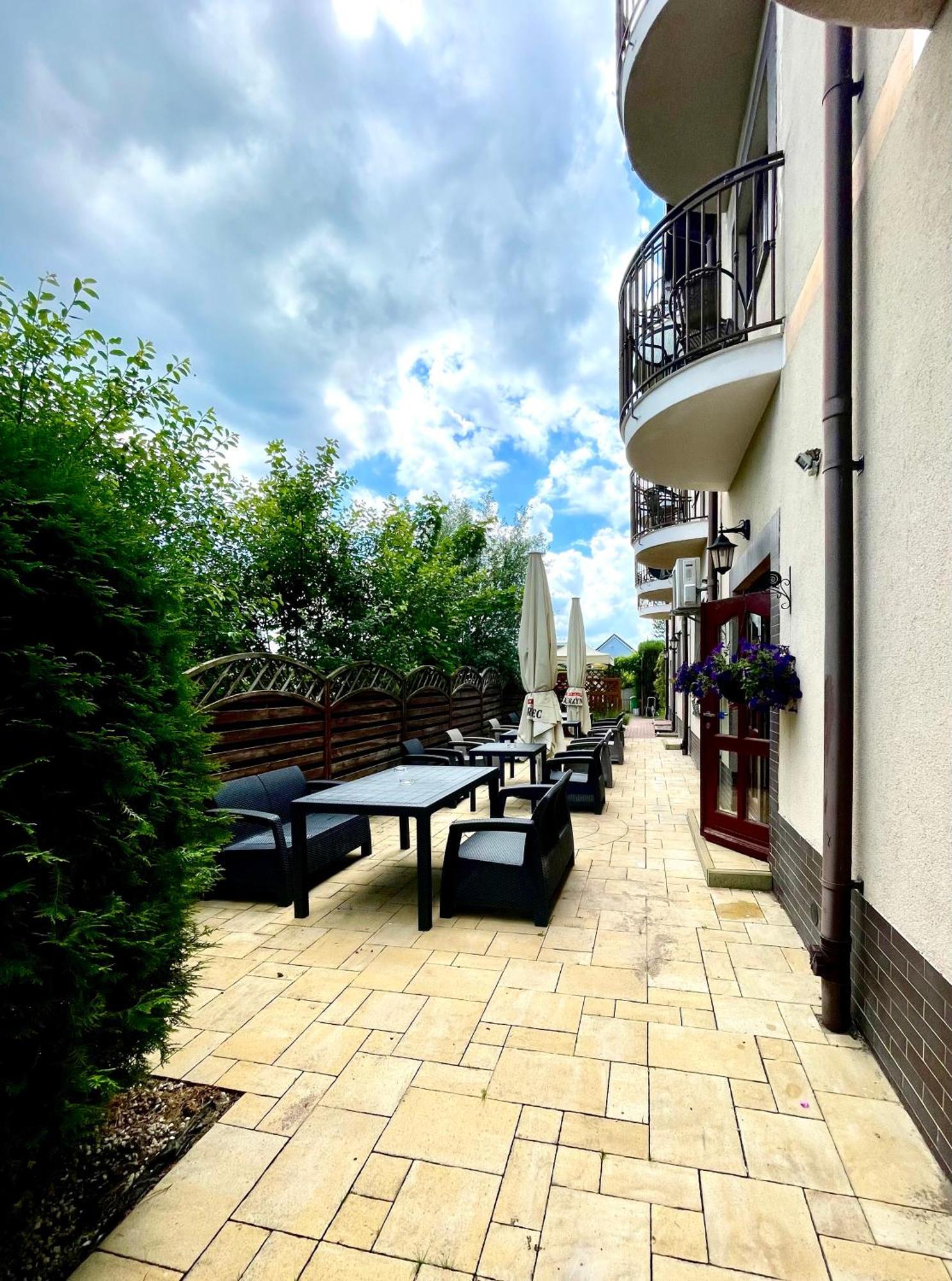Riviera -Adults Only Villa Rewal Exterior photo